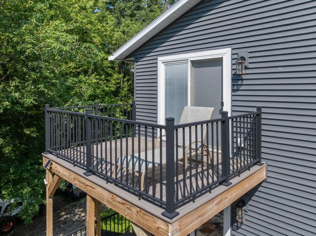 6813 Woodbine Court SE, Rochester, MN 55904