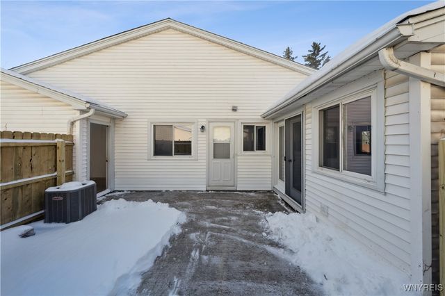 32 Pebble Creek Drive, Cheektowaga, NY 14227