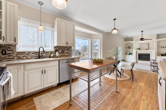 1805 S Hoyt Cir, Wichita, KS 67207