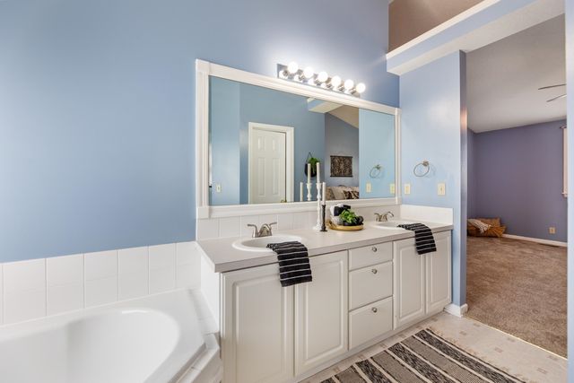 1805 S Hoyt Cir, Wichita, KS 67207