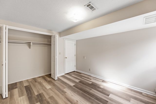 1805 S Hoyt Cir, Wichita, KS 67207