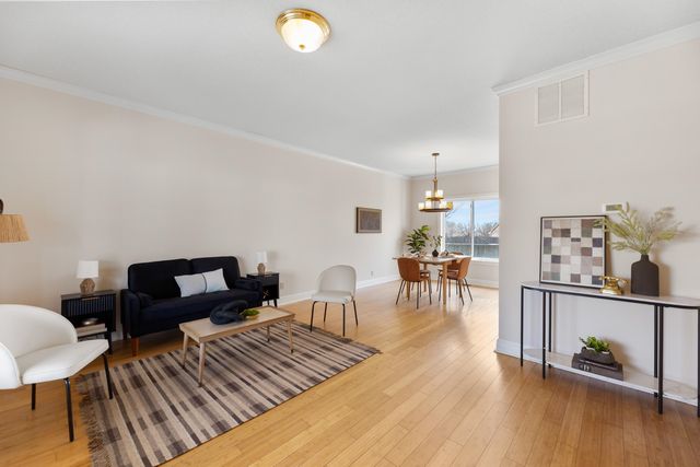 1805 S Hoyt Cir, Wichita, KS 67207