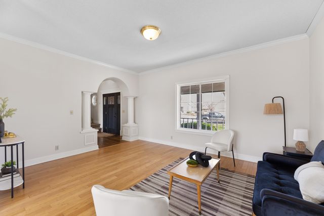 1805 S Hoyt Cir, Wichita, KS 67207