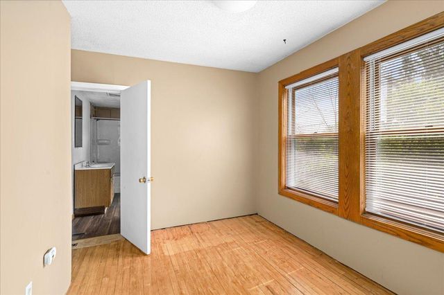 720 N 23rd Avenue W, Duluth, MN 55806