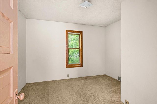 720 N 23rd Avenue W, Duluth, MN 55806