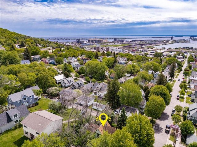 720 N 23rd Avenue W, Duluth, MN 55806