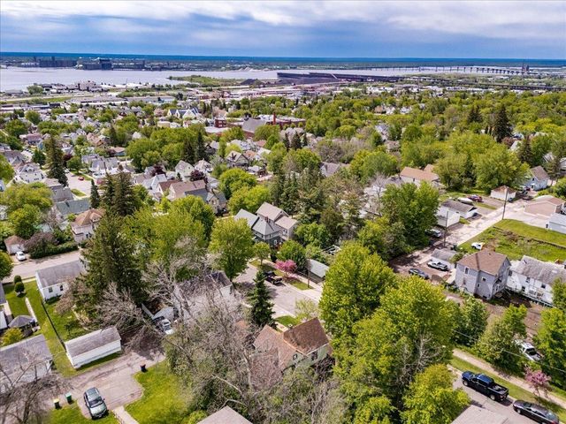 720 N 23rd Avenue W, Duluth, MN 55806
