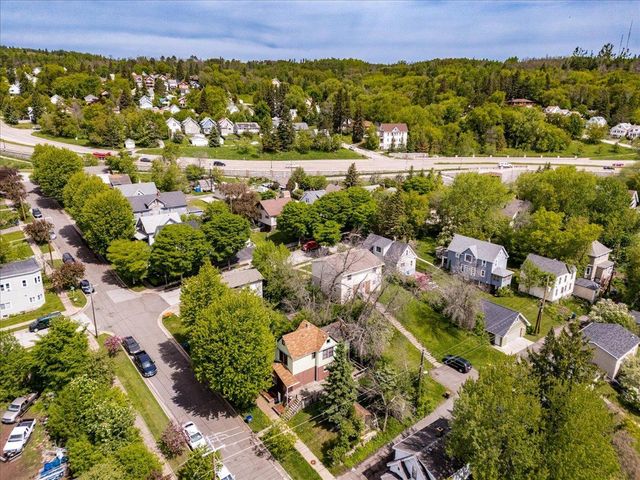 720 N 23rd Avenue W, Duluth, MN 55806