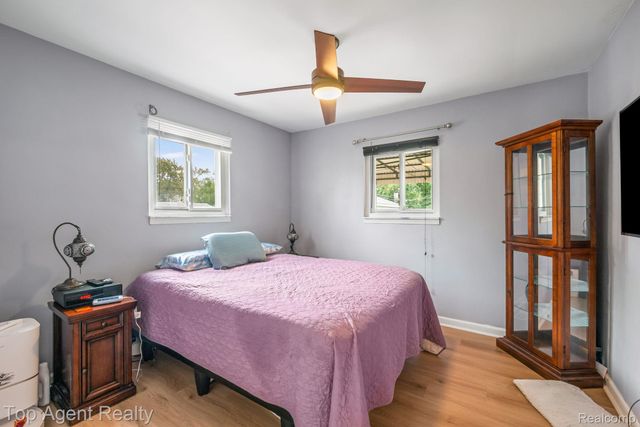 11854 Hovey Street, Warren, MI 48089