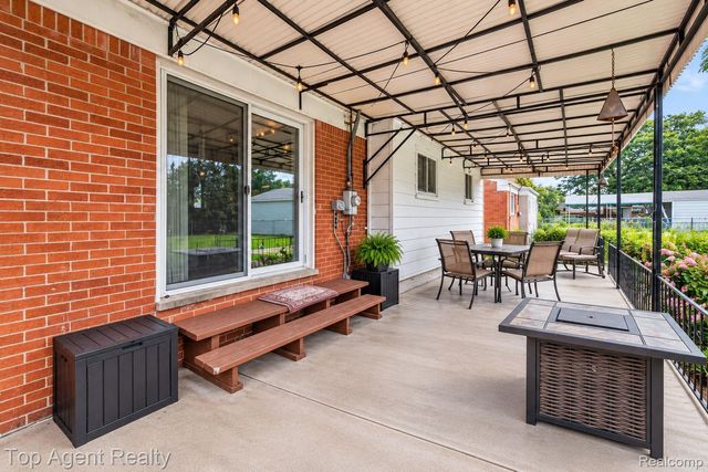 11854 Hovey Street, Warren, MI 48089