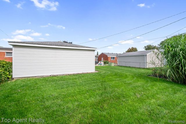 11854 Hovey Street, Warren, MI 48089