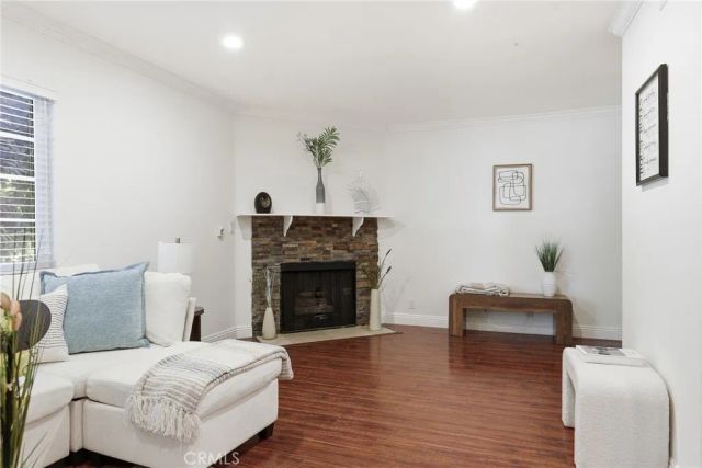 4189 Vineland Avenue 111, Studio City, CA 91602