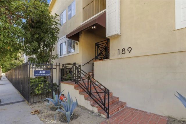 4189 Vineland Avenue 111, Studio City, CA 91602