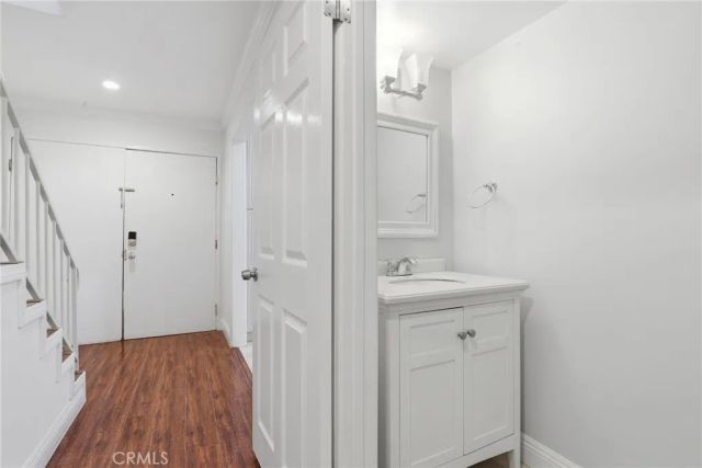 4189 Vineland Avenue 111, Studio City, CA 91602
