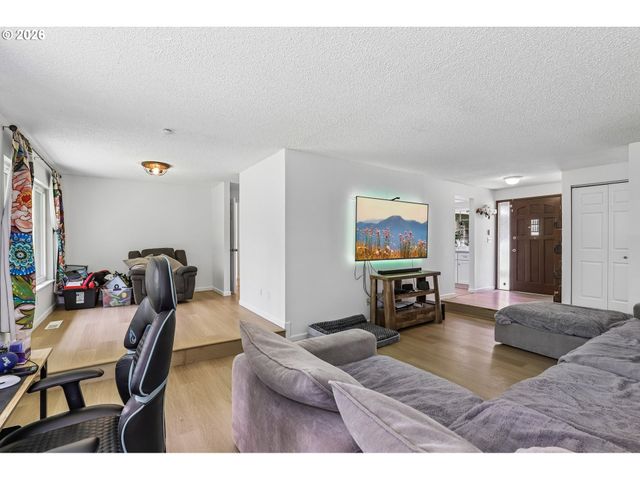 17940 Sw FRANCES St, Beaverton, OR 97003