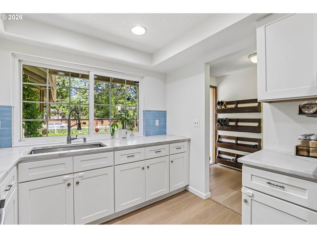 17940 Sw FRANCES St, Beaverton, OR 97003
