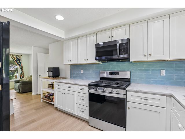 17940 Sw FRANCES St, Beaverton, OR 97003