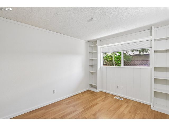 17940 Sw FRANCES St, Beaverton, OR 97003