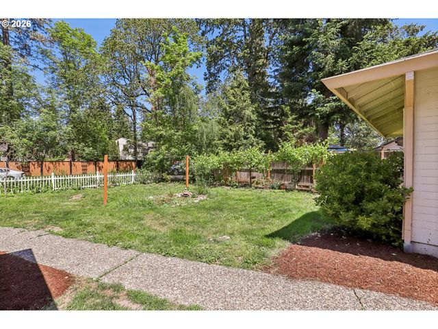 17940 Sw FRANCES St, Beaverton, OR 97003