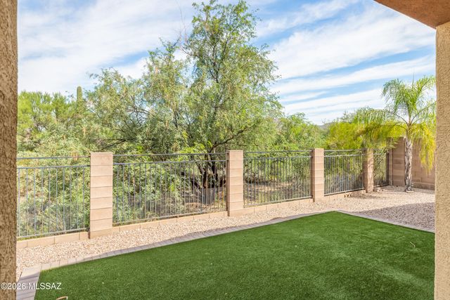 12047 N Golden Mirror Drive, Marana, AZ 85658