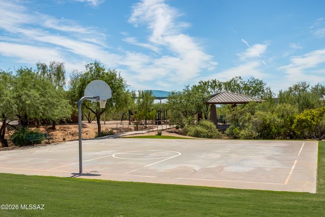 12047 N Golden Mirror Drive, Marana, AZ 85658
