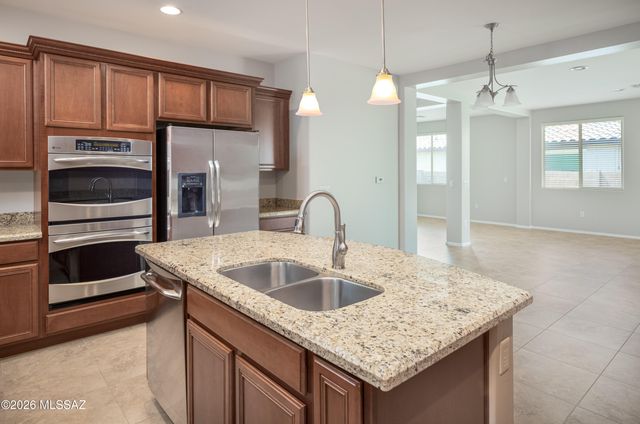12047 N Golden Mirror Drive, Marana, AZ 85658