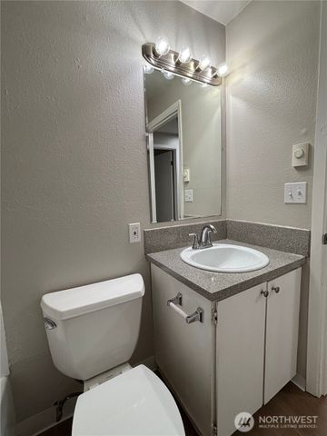 5002 S 58th Street, Tacoma, WA 98409