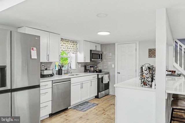 210 W DAUPHIN ST, Enola, PA 17025