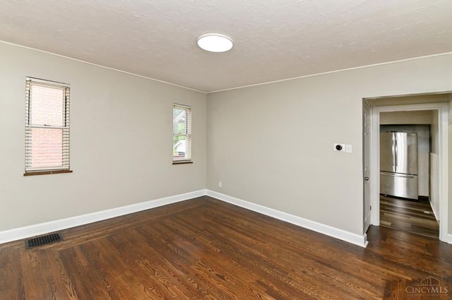 506 Mentola Avenue, Delhi Twp, OH 45205