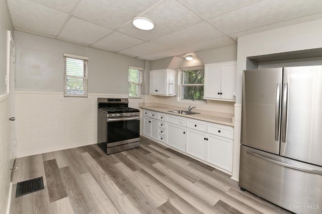 506 Mentola Avenue, Delhi Twp, OH 45205