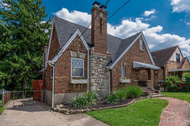 506 Mentola Avenue, Delhi Twp, OH 45205