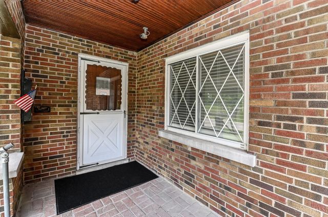 506 Mentola Avenue, Delhi Twp, OH 45205