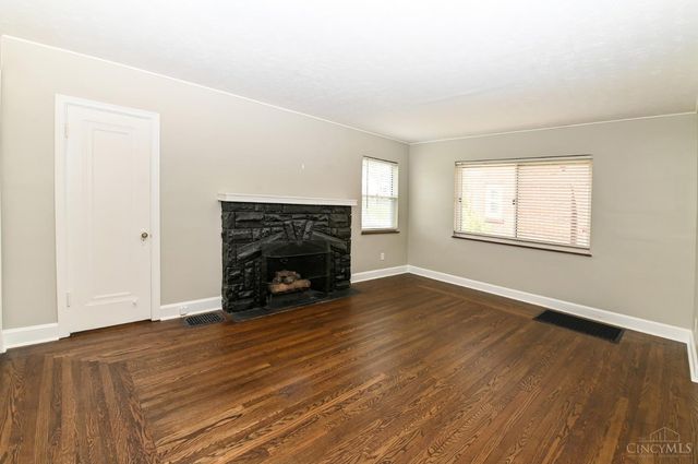 506 Mentola Avenue, Delhi Twp, OH 45205