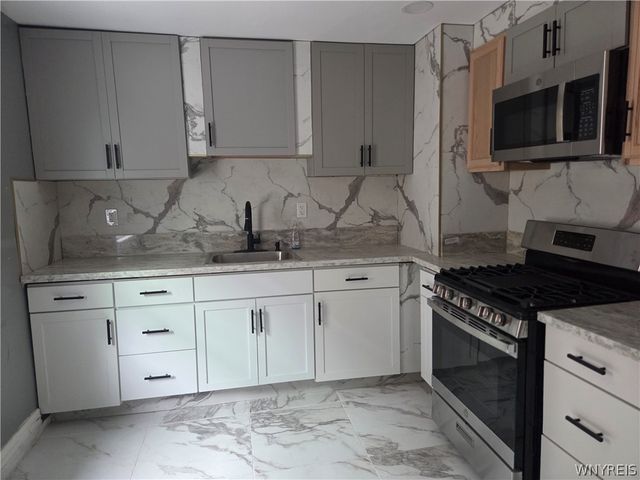 267 Roslyn Street, Buffalo, NY 14215