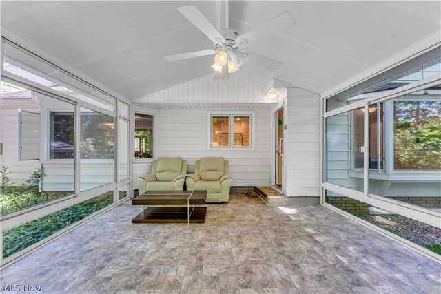 6821 Thornapple Drive, Mayfield Village, OH 44040