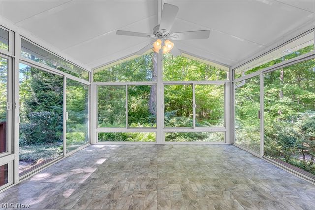6821 Thornapple Drive, Mayfield Village, OH 44040