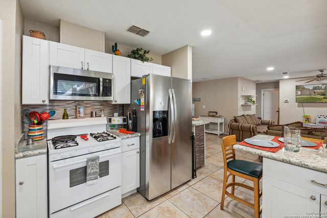 6738 SPRING MANOR ST, San Antonio, TX 78249