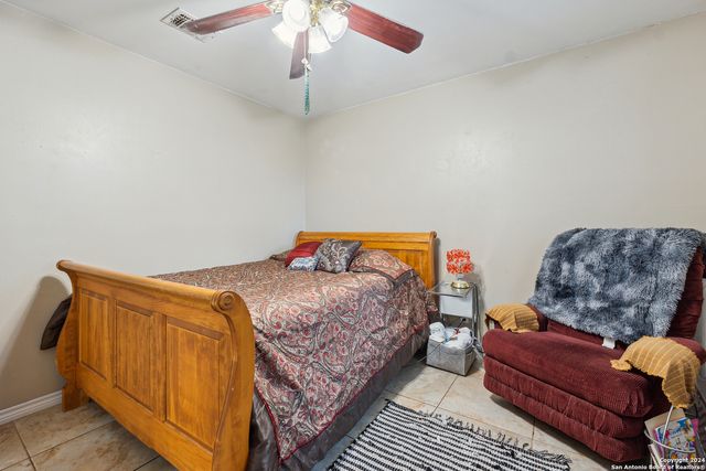 6738 SPRING MANOR ST, San Antonio, TX 78249