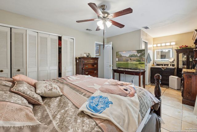 6738 SPRING MANOR ST, San Antonio, TX 78249