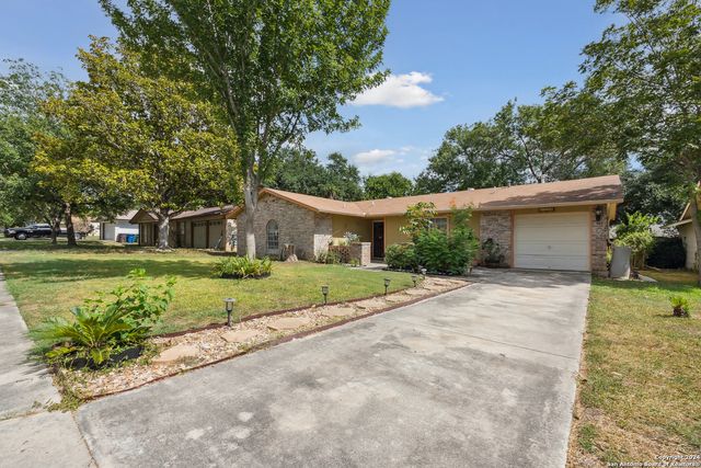 6738 SPRING MANOR ST, San Antonio, TX 78249