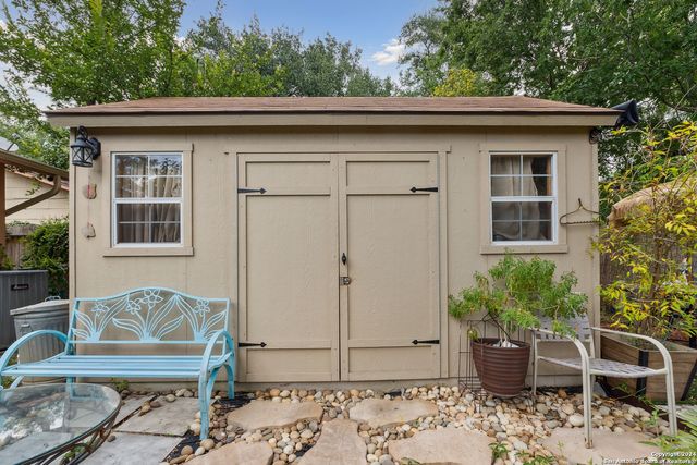 6738 SPRING MANOR ST, San Antonio, TX 78249