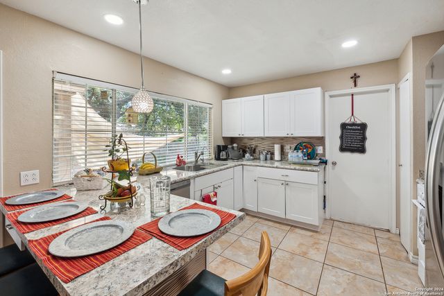 6738 SPRING MANOR ST, San Antonio, TX 78249
