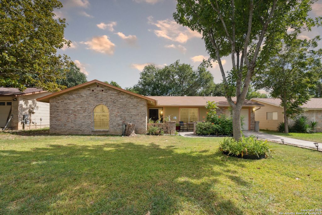 6738 SPRING MANOR ST, San Antonio, TX 78249