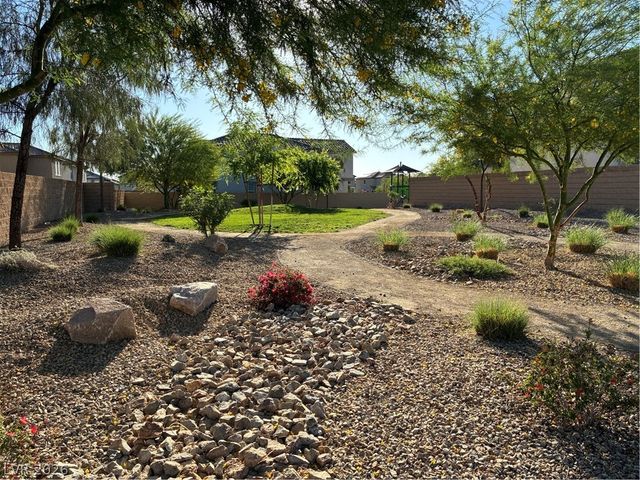 1921 Rini Ridge Avenue, North Las Vegas, NV 89031