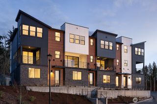 10823 (HS 98) 120th Lane NE #A, Kirkland, WA 98033