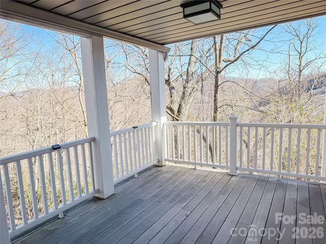 11 Lila Lane, Clyde, NC 28721