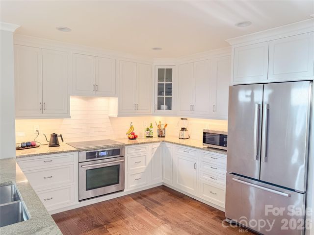11 Lila Lane, Clyde, NC 28721