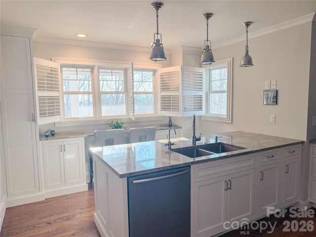 11 Lila Lane, Clyde, NC 28721