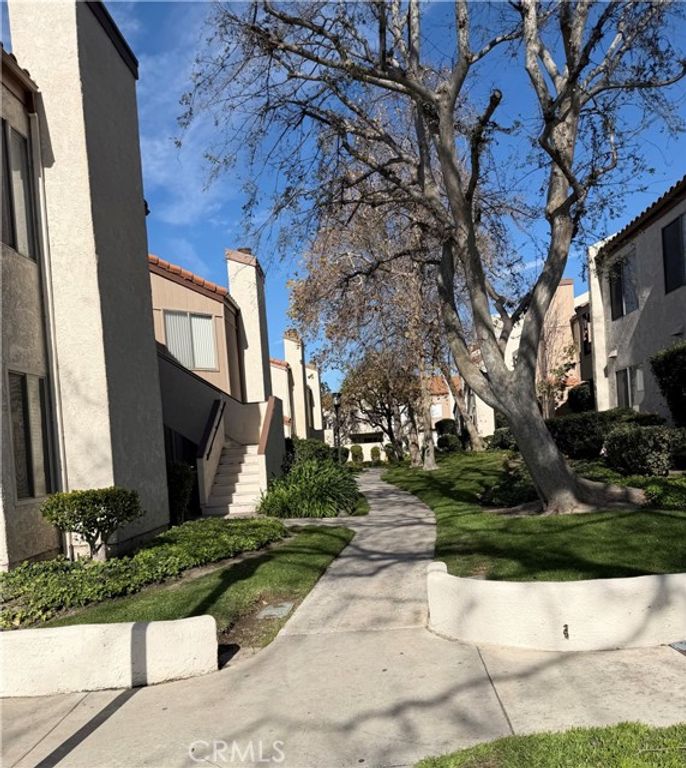 1766 Sinaloa 177, Simi Valley, CA 93065