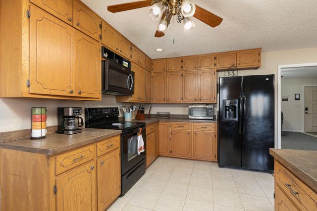 542 N Locust Street, Marshfield, MO 65706